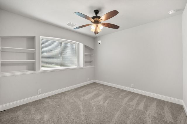 5007 Lake Park Drive, Mansfield, TX 76063