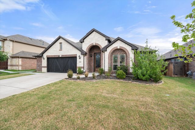 5007 Lake Park Drive, Mansfield, TX 76063