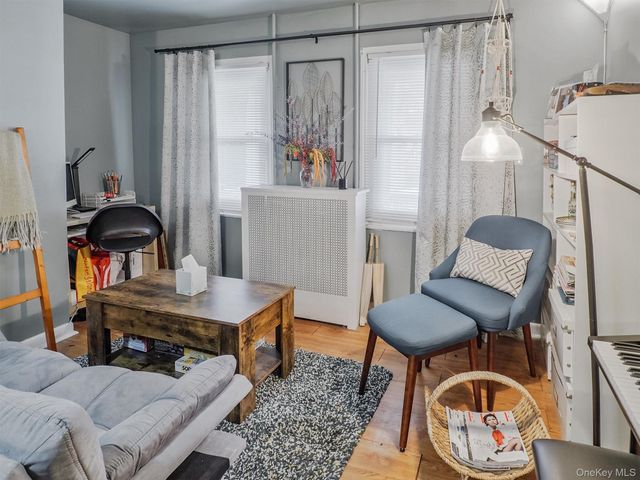86 Harrison Street, Staten Island, NY 10304