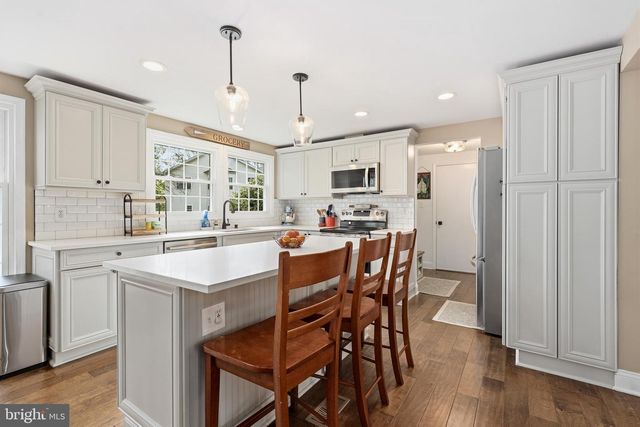 9111 HUBER CT, Burke, VA 22015