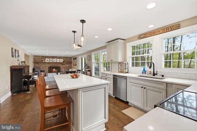 9111 HUBER CT, Burke, VA 22015