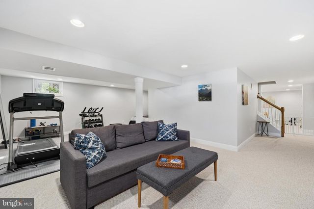 9111 HUBER CT, Burke, VA 22015
