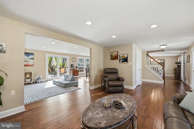 9111 HUBER CT, Burke, VA 22015