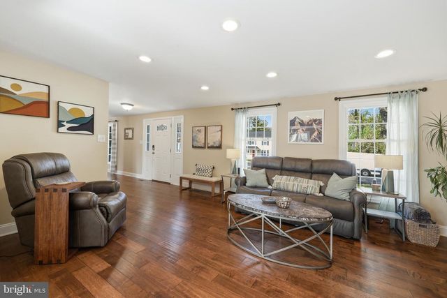 9111 HUBER CT, Burke, VA 22015