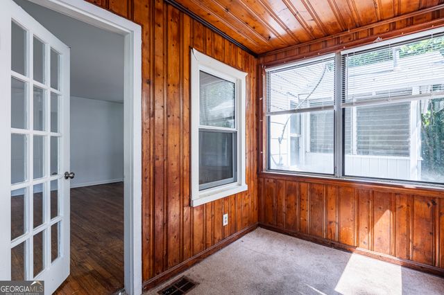 1555 Venetian Drive SW, Atlanta, GA 30311