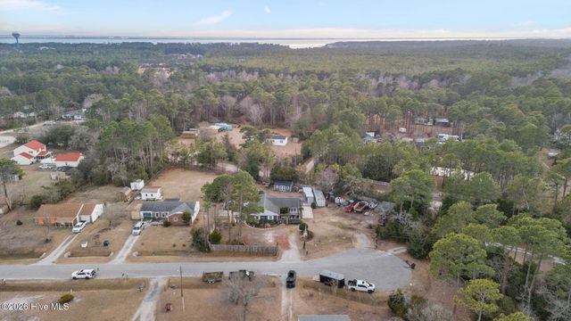 713 James Drive, Newport, NC 28570