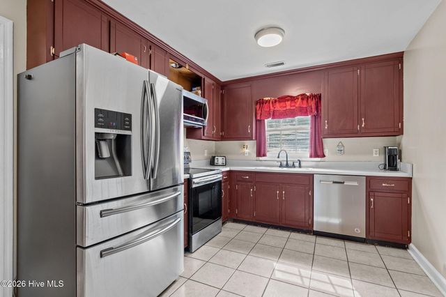 713 James Drive, Newport, NC 28570