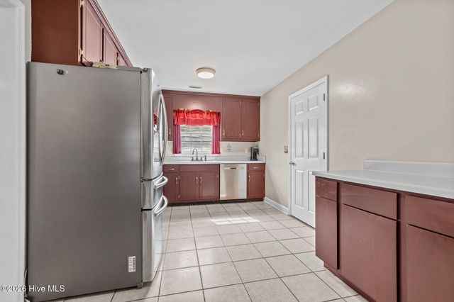 713 James Drive, Newport, NC 28570