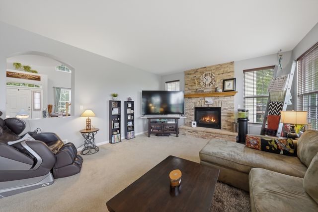 1344 Slater Street, Sugar Grove, IL 60554