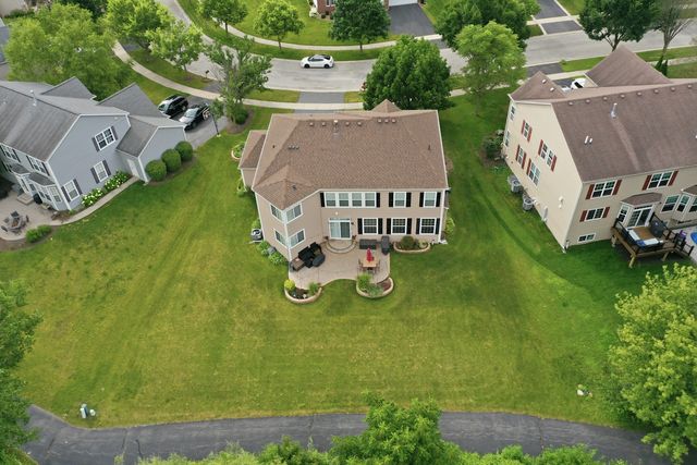 1344 Slater Street, Sugar Grove, IL 60554