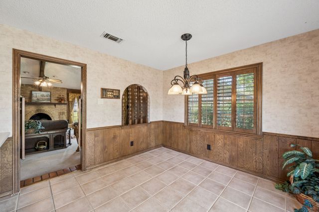 1324 Glenbrook Drive, Irving, TX 75061