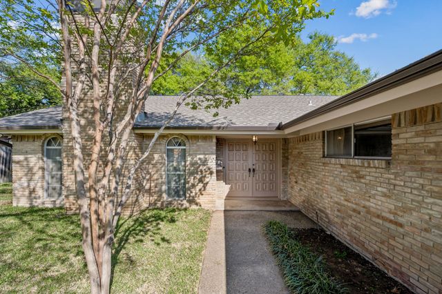 1324 Glenbrook Drive, Irving, TX 75061