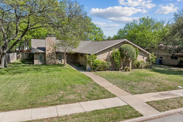 1324 Glenbrook Drive, Irving, TX 75061