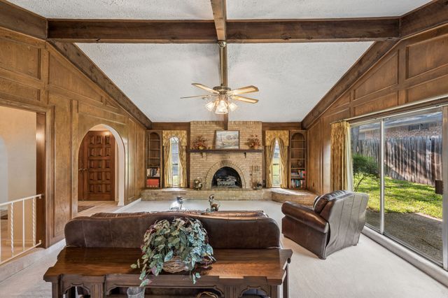 1324 Glenbrook Drive, Irving, TX 75061