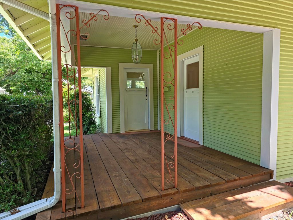 1204 N Frances, Terrell, TX 75160