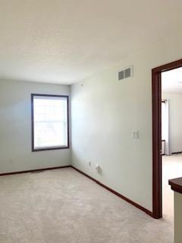 1595 Fox Hunt Way, Victoria, MN 55386