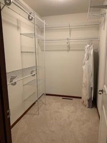 1595 Fox Hunt Way, Victoria, MN 55386