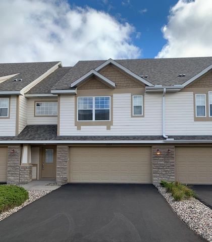 1595 Fox Hunt Way, Victoria, MN 55386