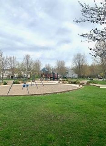 1595 Fox Hunt Way, Victoria, MN 55386