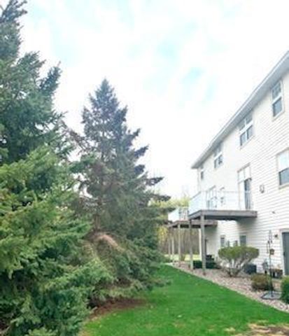 1595 Fox Hunt Way, Victoria, MN 55386