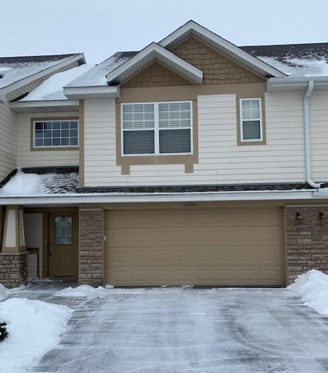 1595 Fox Hunt Way, Victoria, MN 55386