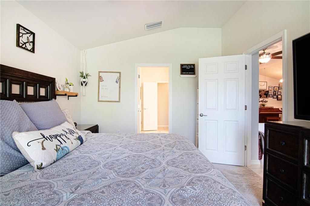 Image 12 of property listing at 2493 Anguilla DR, Cape Coral, FL 33991