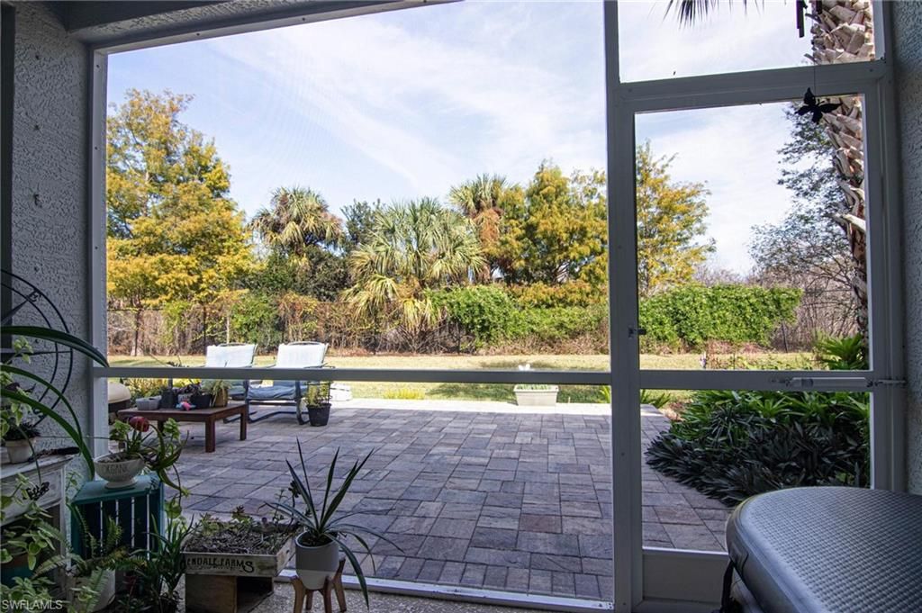 Image 25 of property listing at 2493 Anguilla DR, Cape Coral, FL 33991