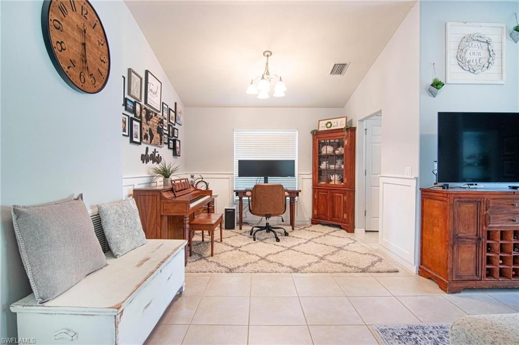 Image 4 of property listing at 2493 Anguilla DR, Cape Coral, FL 33991