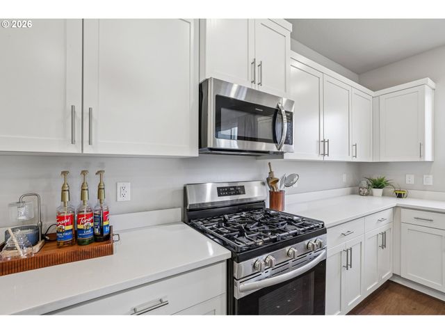 6463 Se 21ST St, Gresham, OR 97080
