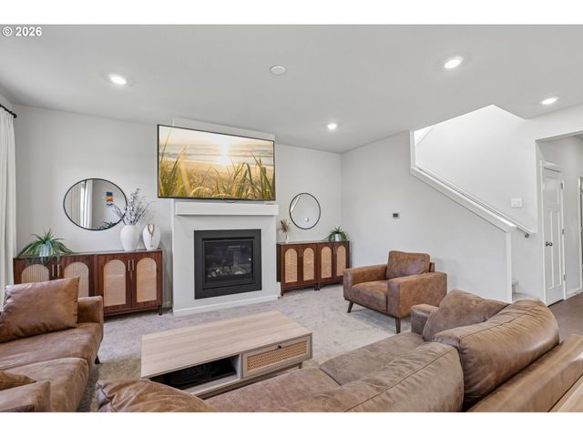 6463 Se 21ST St, Gresham, OR 97080