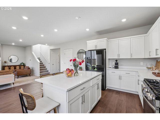 6463 Se 21ST St, Gresham, OR 97080
