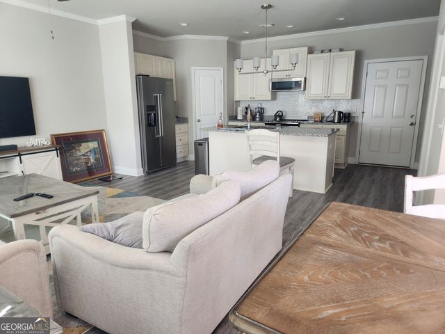 302 Cashes Drive, Lilburn, GA 30047