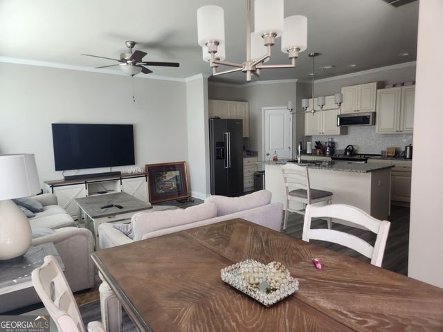 302 Cashes Drive, Lilburn, GA 30047