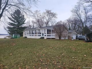 8283 Sunset Drive, Lyons, MI 48851