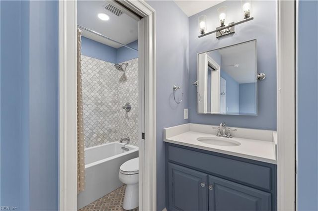 6003 Spinnaker Cove CT, Suffolk, VA 23435