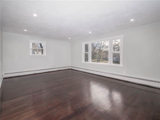 2 Sandalwood Court, Coventry, RI 02816