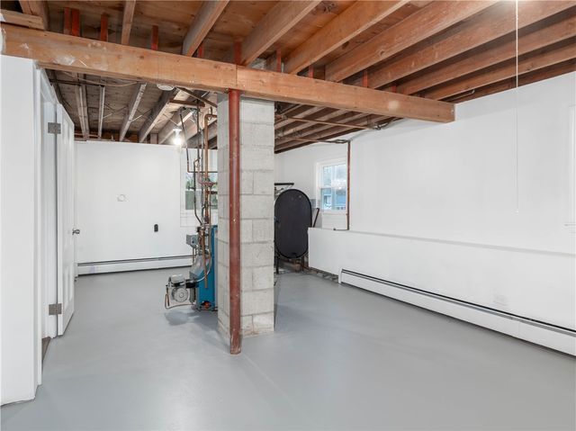 2 Sandalwood Court, Coventry, RI 02816