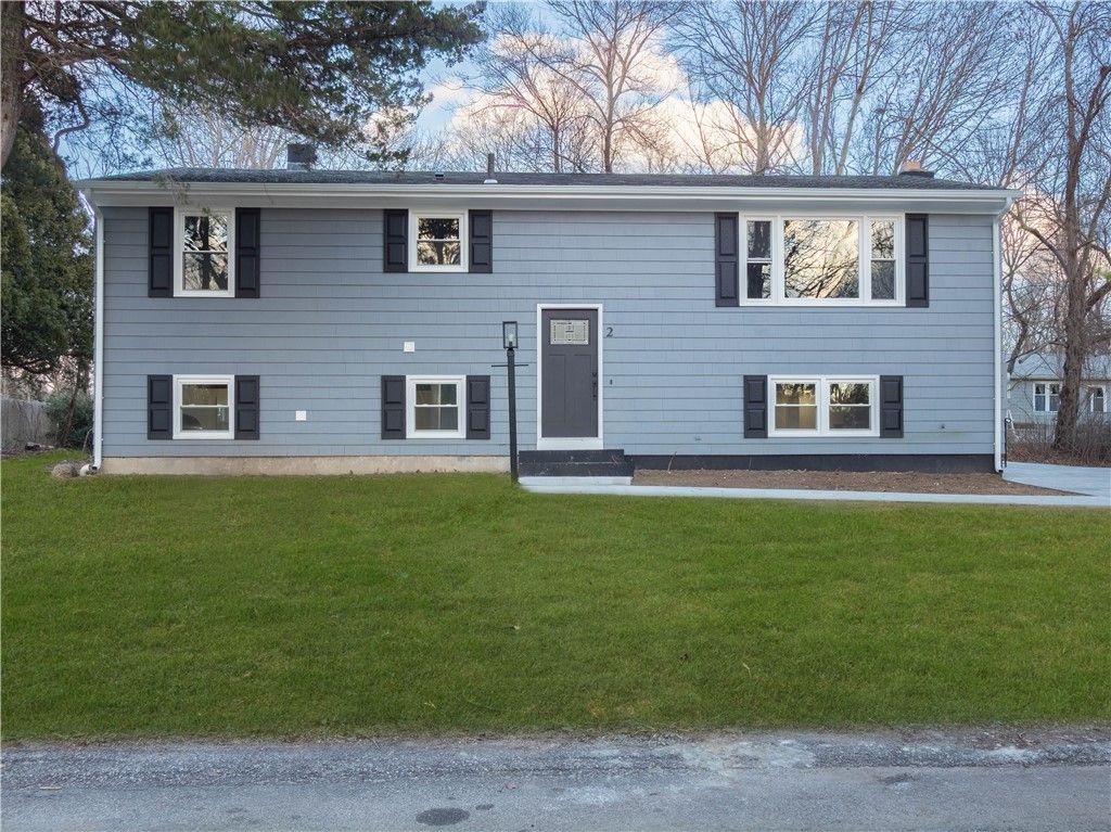 2 Sandalwood Court, Coventry, RI 02816