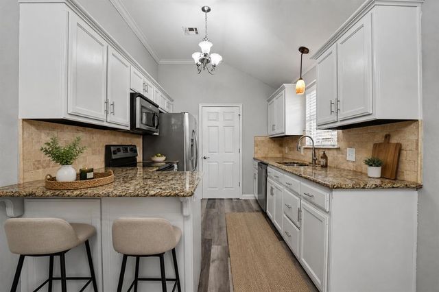 2332 Fruitful Drive, Midwest City, OK 73130