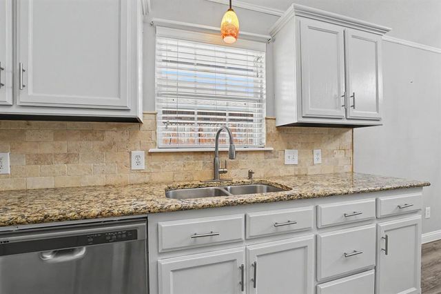 2332 Fruitful Drive, Midwest City, OK 73130