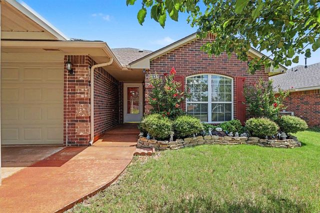 2332 Fruitful Drive, Midwest City, OK 73130