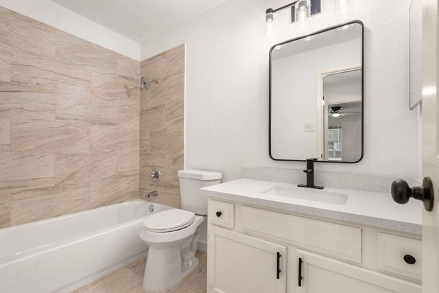 10633 Braes Bend Drive, Houston, TX 77071