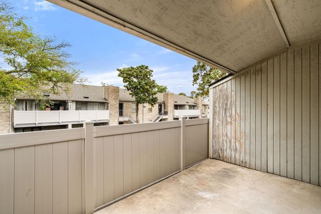 10633 Braes Bend Drive, Houston, TX 77071