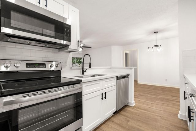 10633 Braes Bend Drive, Houston, TX 77071