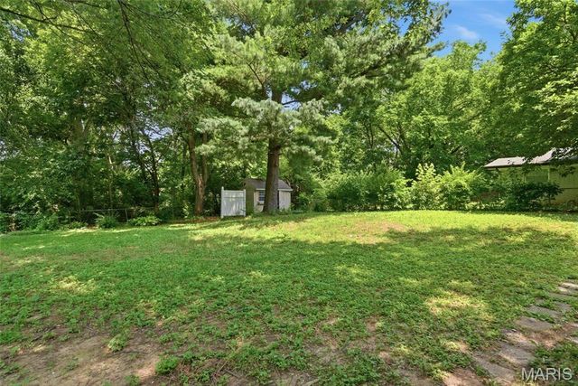 7738 Myrtlewood Drive, Belleville, IL 62223