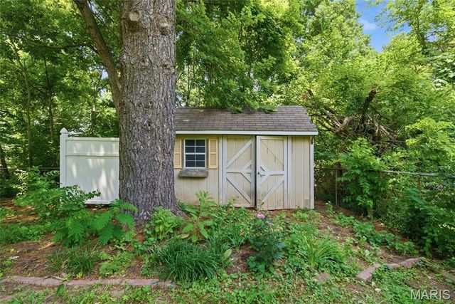 7738 Myrtlewood Drive, Belleville, IL 62223