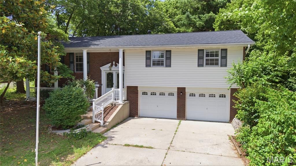 7738 Myrtlewood Drive, Belleville, IL 62223