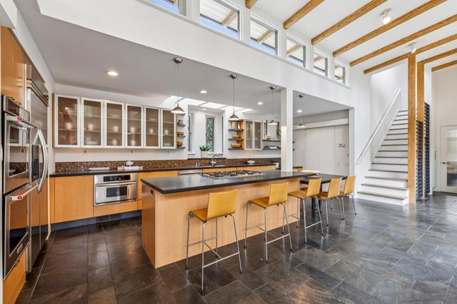 839 Melville Avenue, Palo Alto, CA 94301