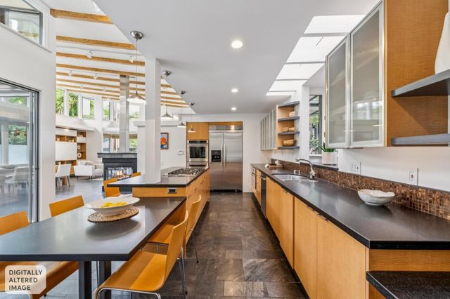 839 Melville Avenue, Palo Alto, CA 94301