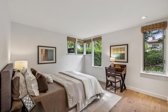 839 Melville Avenue, Palo Alto, CA 94301